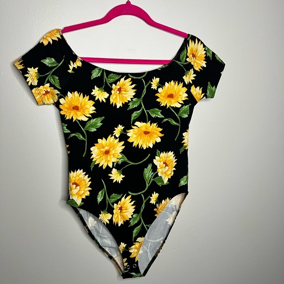 NEW Forever 21 Sunflower Knit Bodysuit - Picture 12 of 17